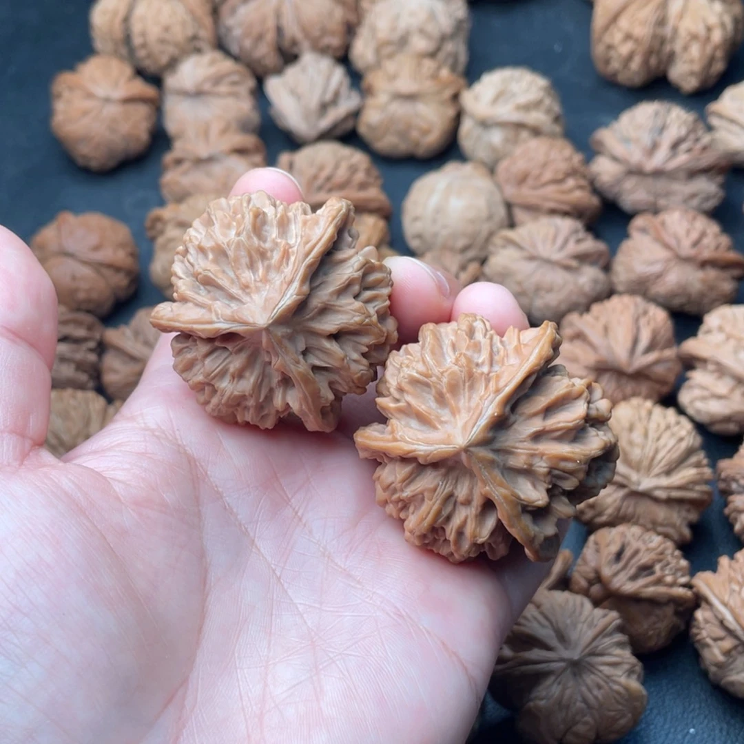 把件文玩核桃43帝王三棱