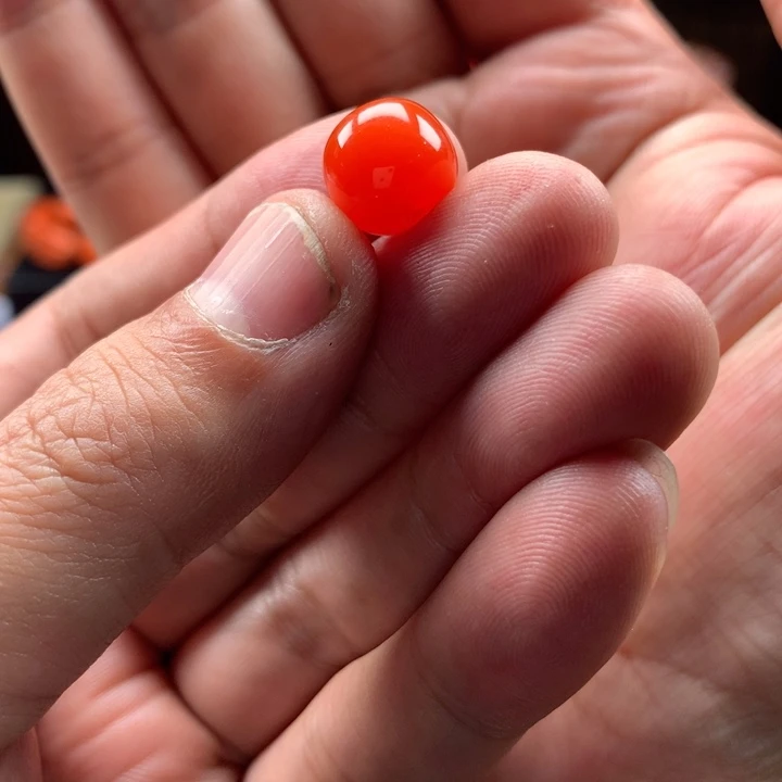 南红玛瑙手串未镶嵌牟*草