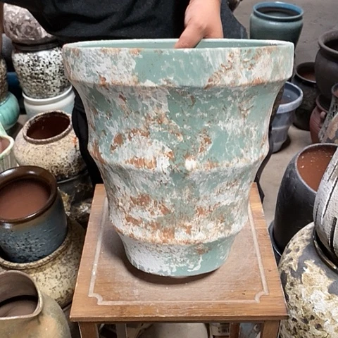 紫砂花盆口30高度30水墨画