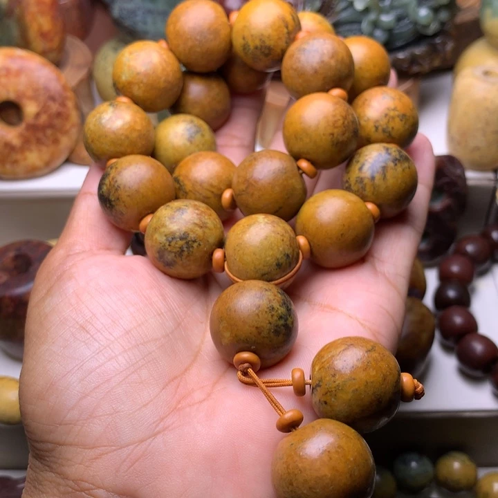 觀***濤未镶嵌手链岫岩河磨玉（透闪石质玉）