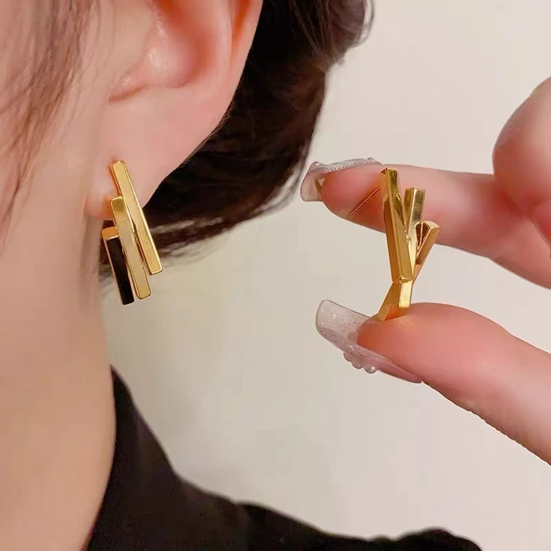 黄铜耳饰 [366]欧美耳环女新款潮气质高级感耳钉轻奢个性耳饰小众