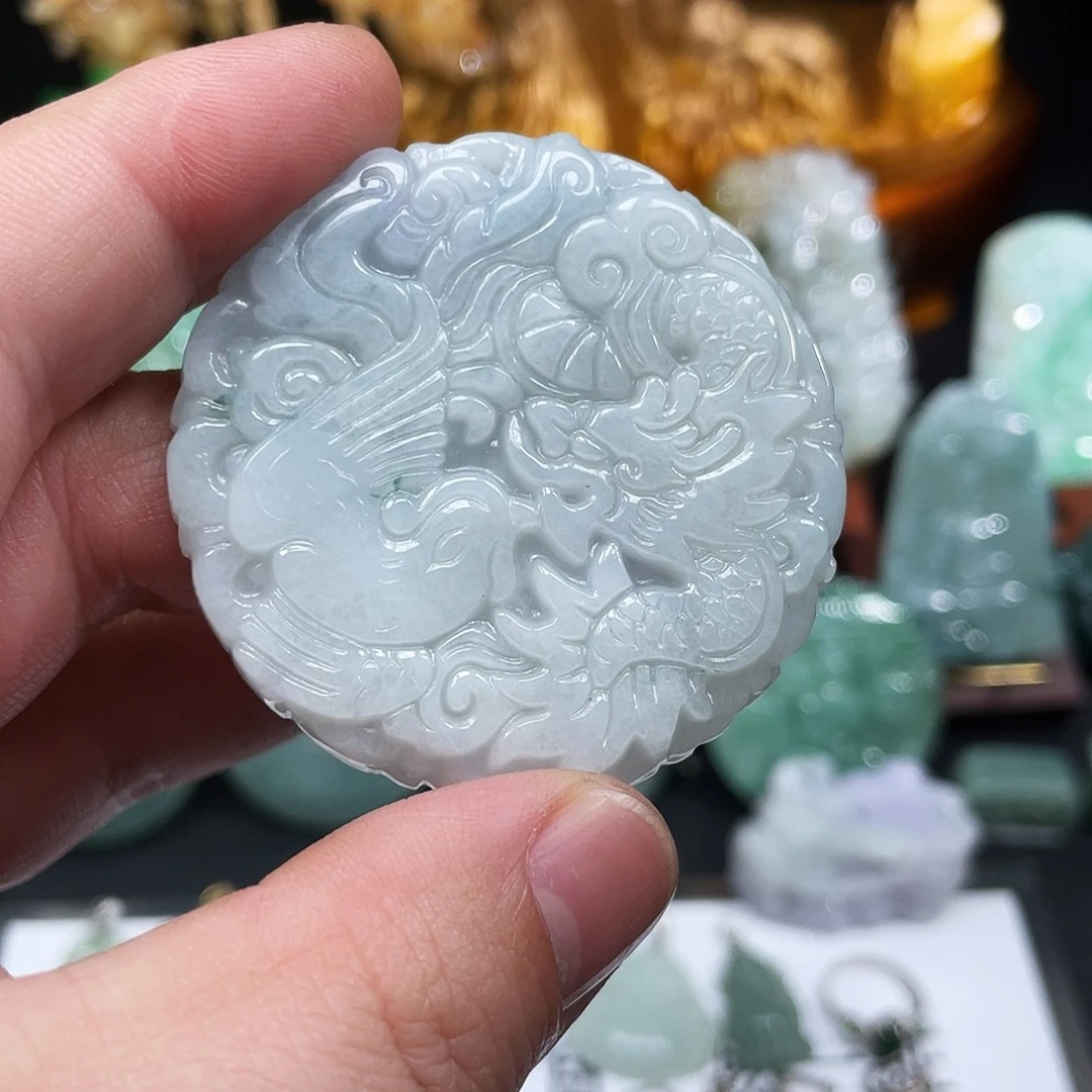 翡翠未镶嵌颈饰龙凤呈祥