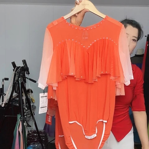 3XL.
