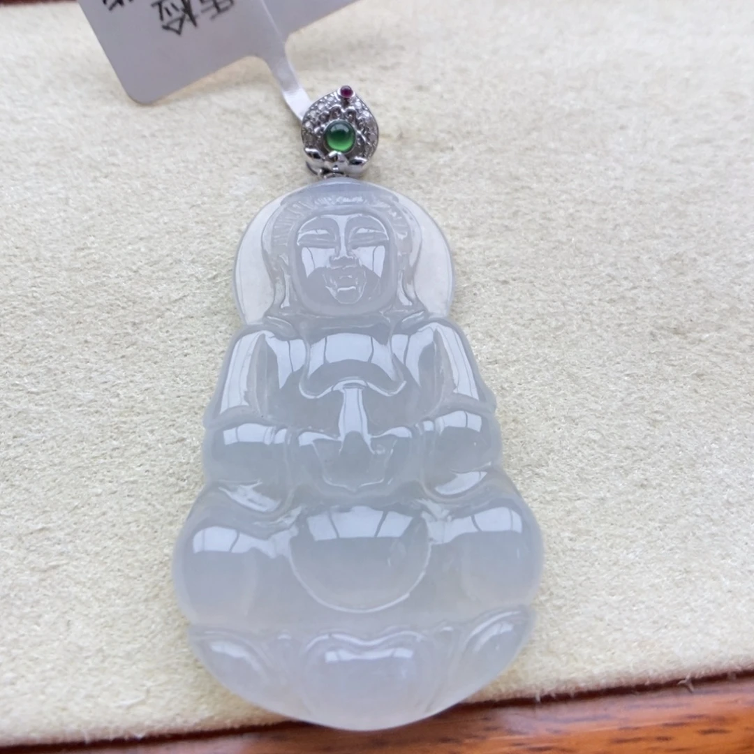 翡翠18K金镶嵌颈饰吊坠