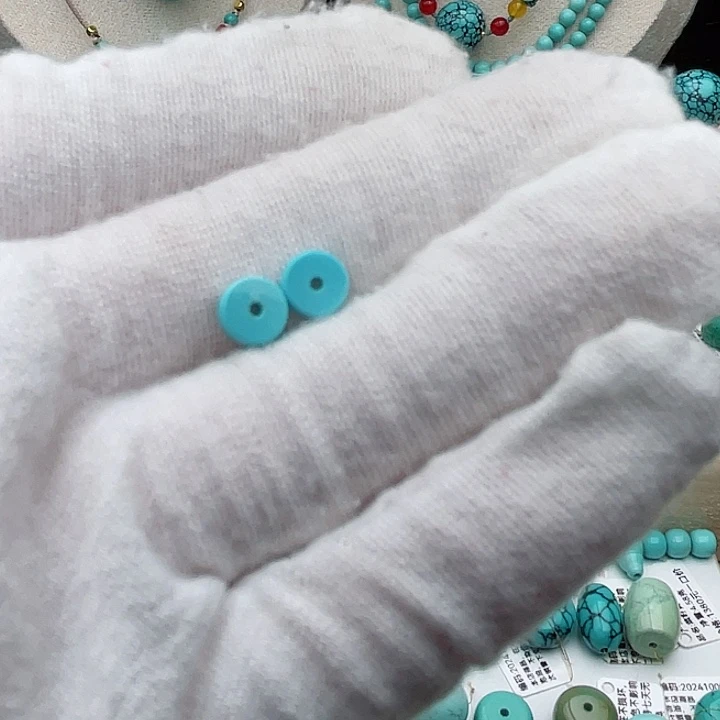 绿松石配饰未镶嵌2*