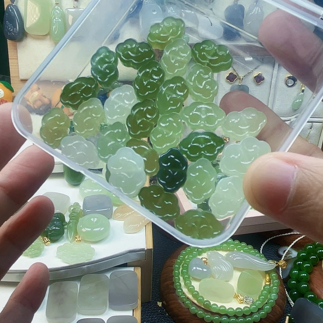 和田玉未镶嵌吊坠(不含链)多样性发1