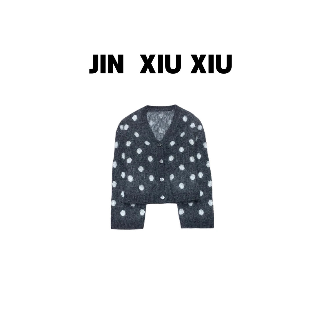 JINXIUXIU秋冬新款波点毛绒感v领单排扣保暖慵懒风毛衣开衫323