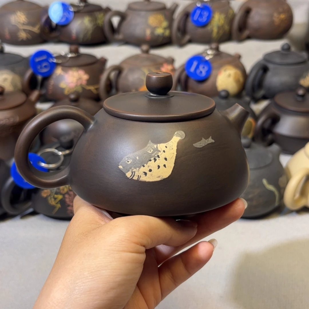 【闪购商品】红泥 刻填 容量 249c c