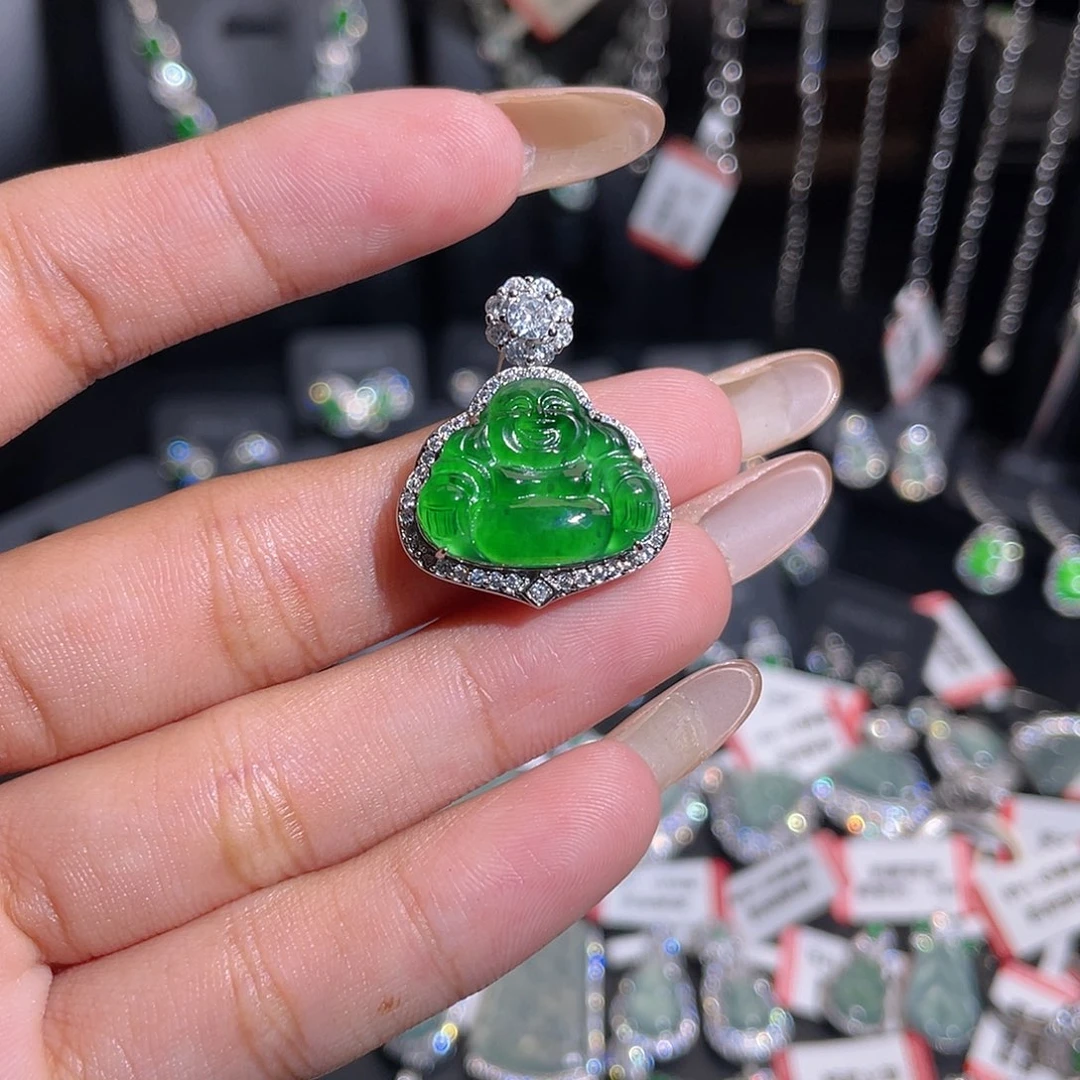 吊坠(不含链)未镶嵌翡翠