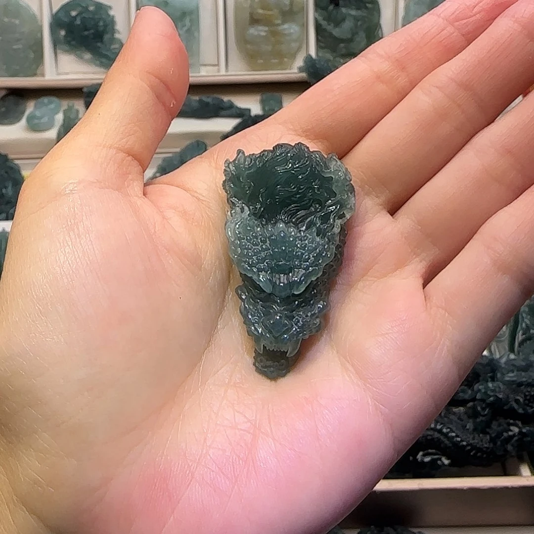 定制翡翠未镶嵌大秦铁路翡翠定制