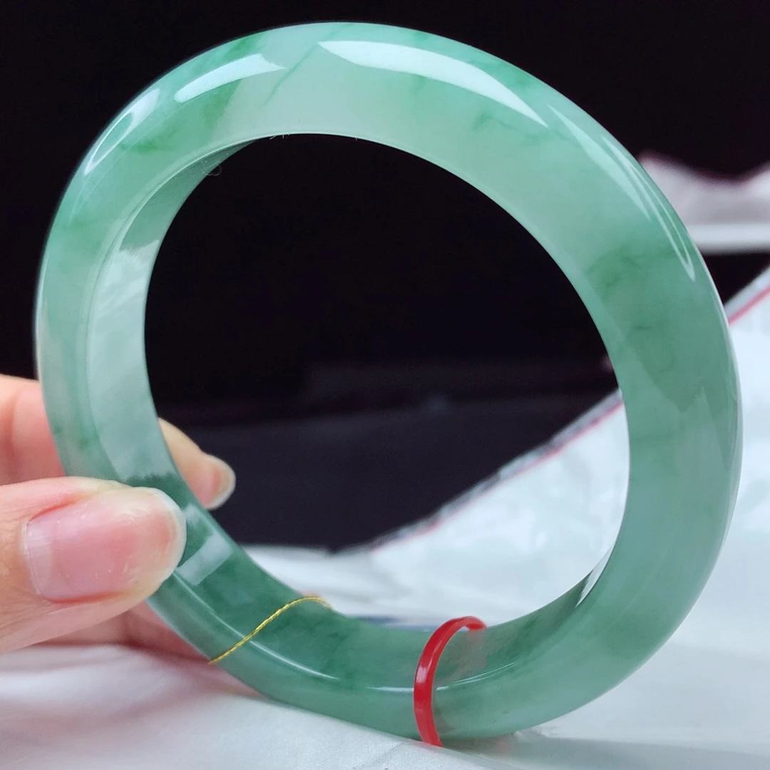 翡翠手镯未镶嵌57圈3752