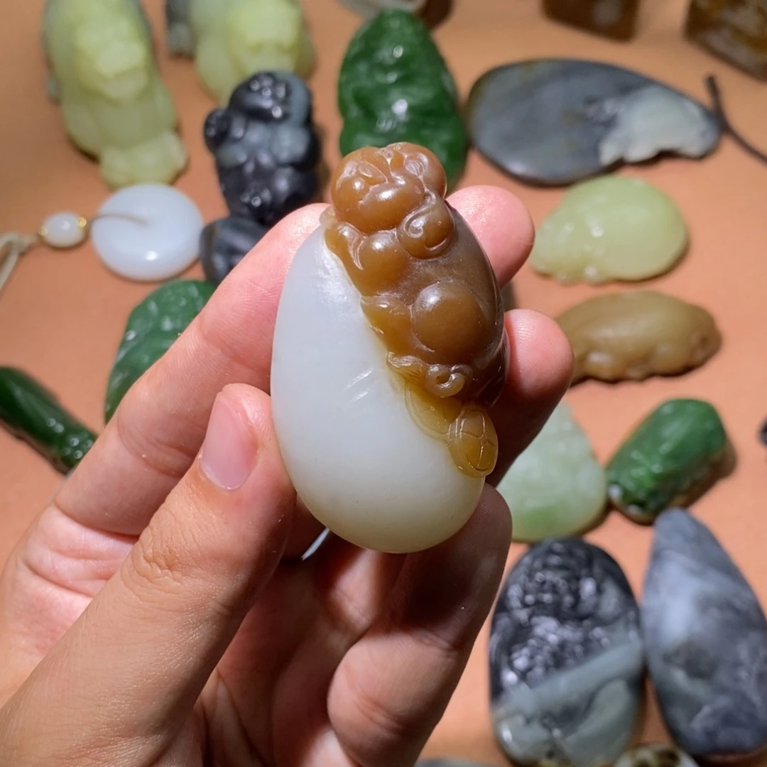 未镶嵌和田玉挂件爱****切