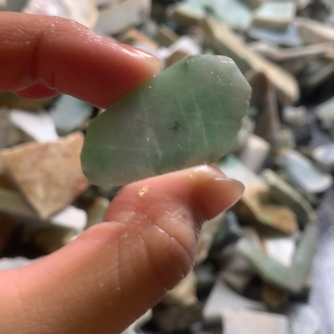 翡翠颈饰未镶嵌缅甸翡翠