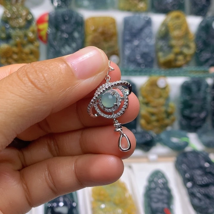 颈饰合金翡翠白铜镶嵌