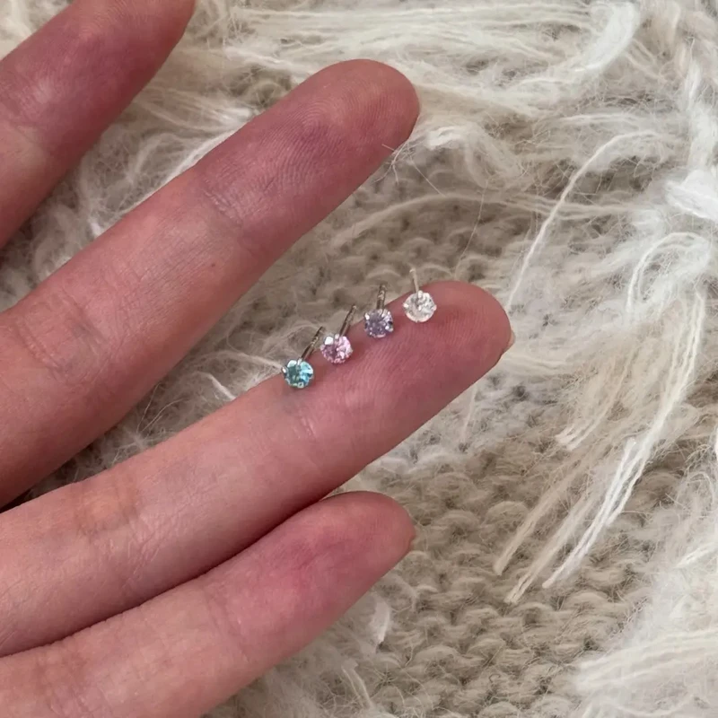 合金耳饰 超闪彩色迷你锆石耳钉简约养耳洞耳骨钉睡觉免摘
