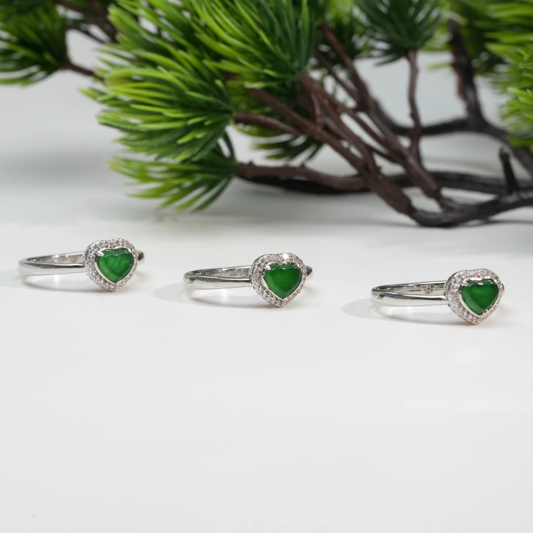 【小北好物】翡翠心形戒指尺寸约4*5mm【多样性发一件】 2QH263X41