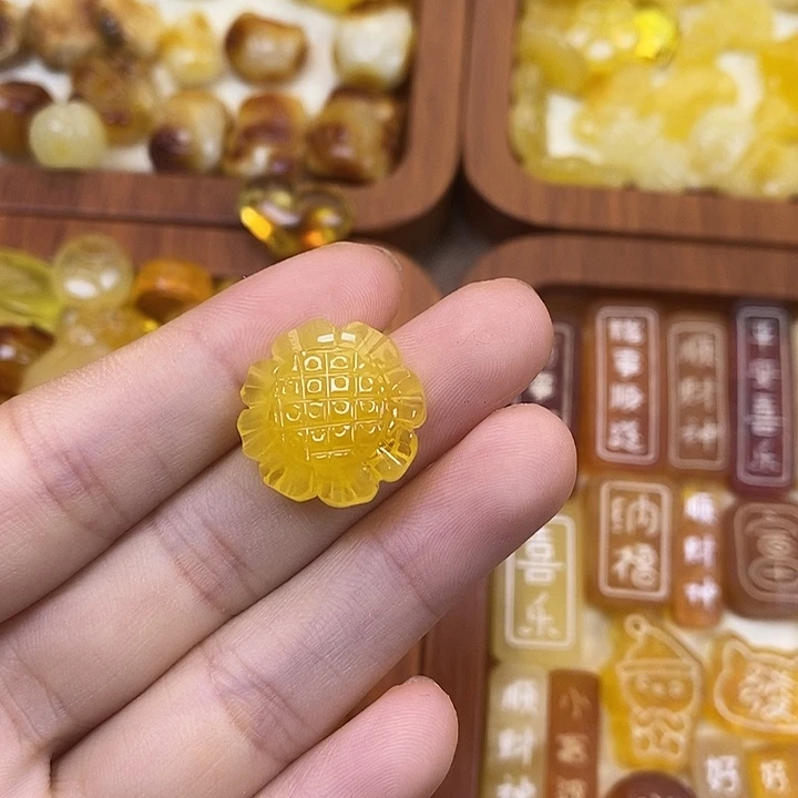 吊坠橄榄核双面向日葵113