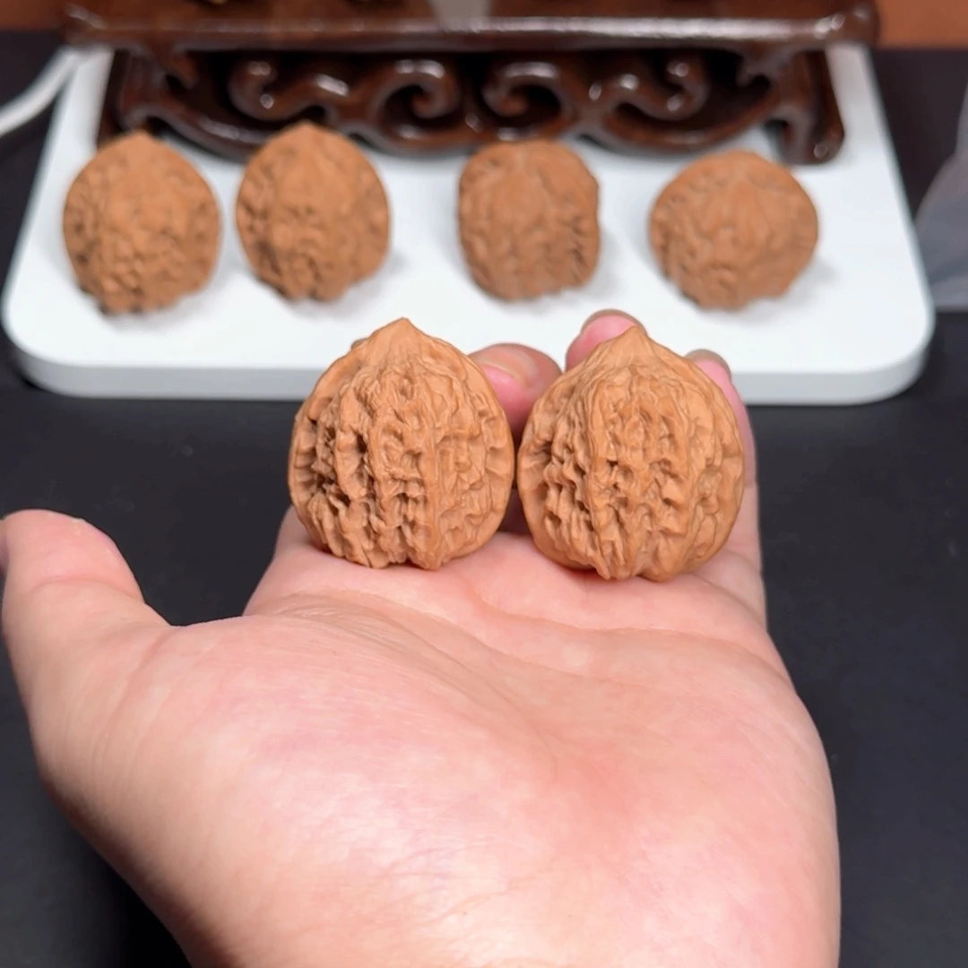 把件文玩核桃35野生鸡心全品