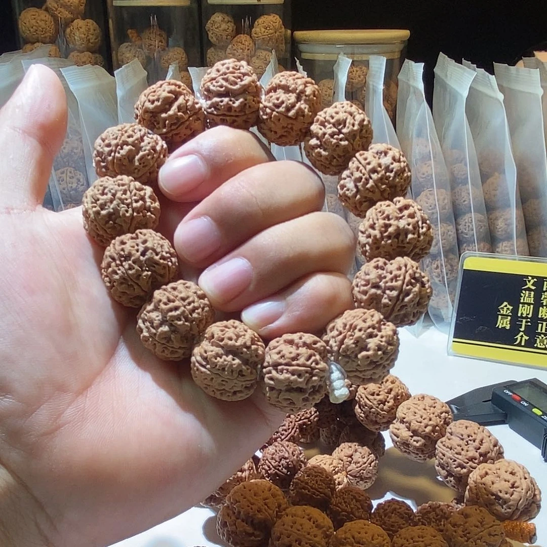 吊坠金刚菩提粱平头深沟梅花23mm