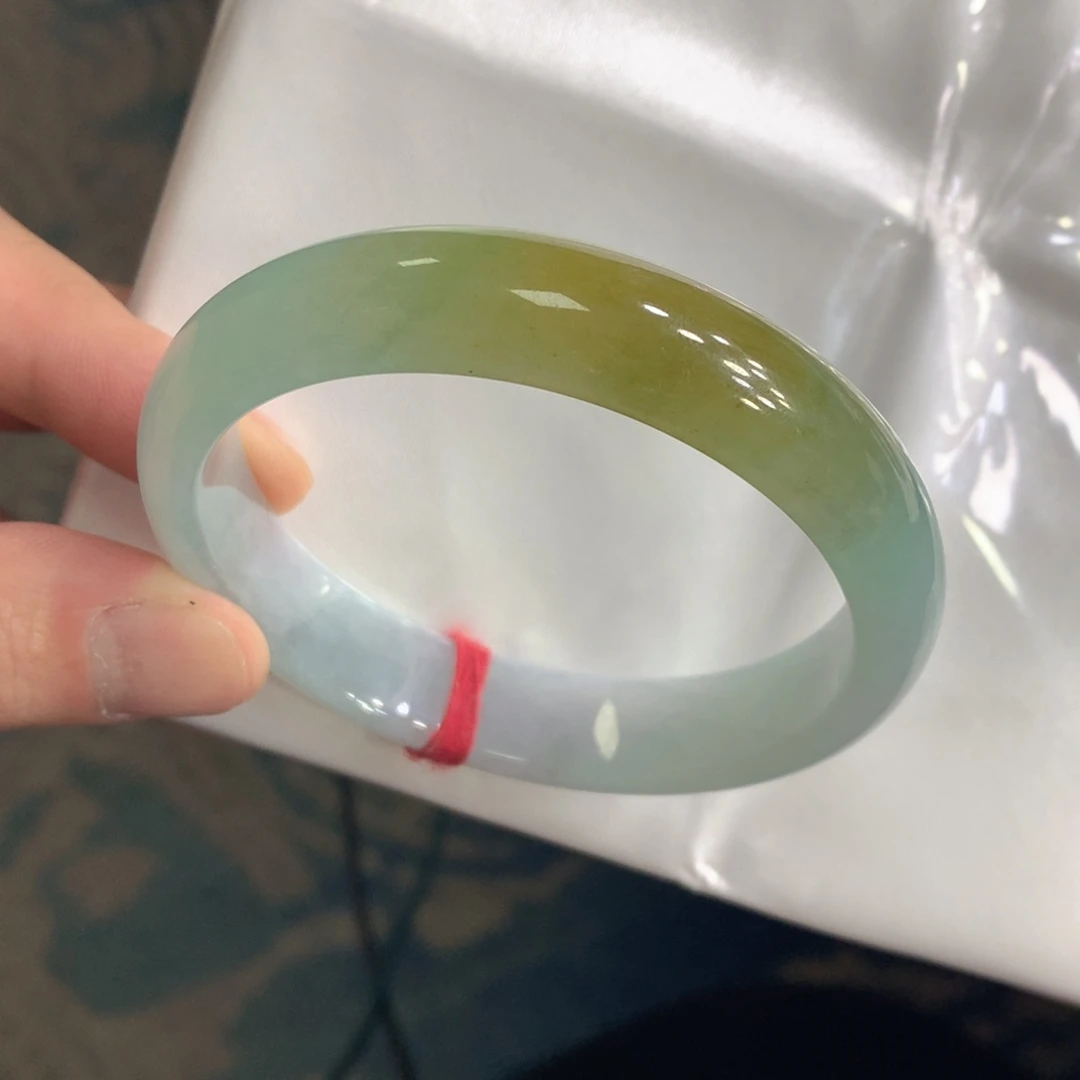 翡翠未镶嵌手镯翡翠
