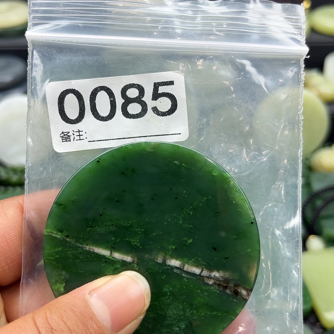 和田玉未镶嵌珠宝半成品