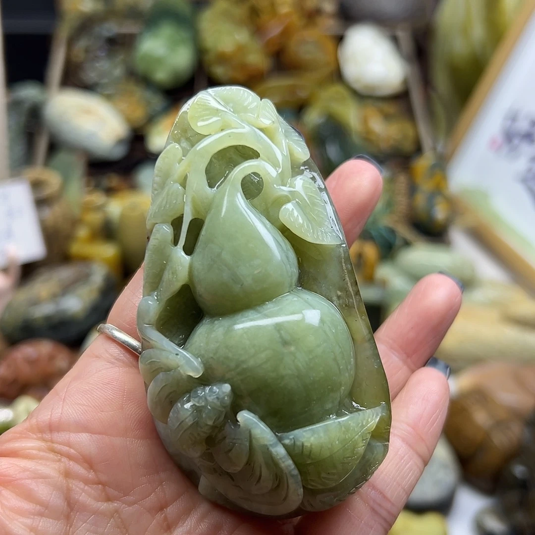 未镶嵌岫玉颈饰花玉原皮葫芦