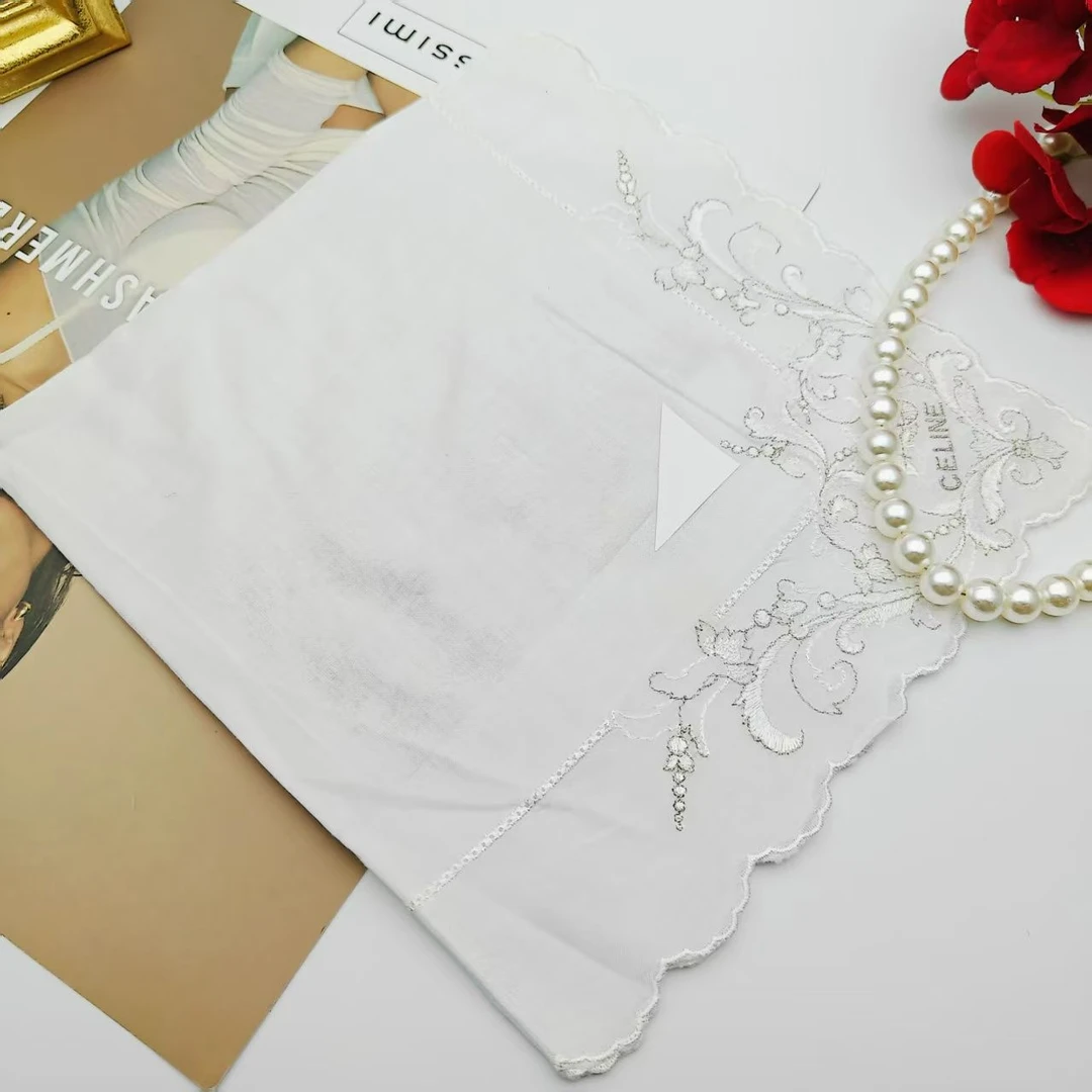 95新 BURBERRY/博柏利 海囤/思琳/丝巾/微瑕/yy06288