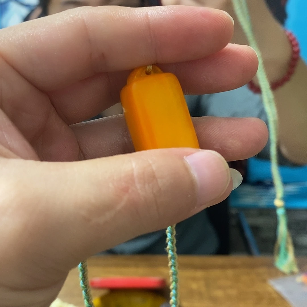 【红小牌子，，，，，】