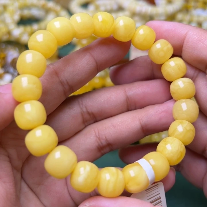 蜜蜡未镶嵌珠宝奇石