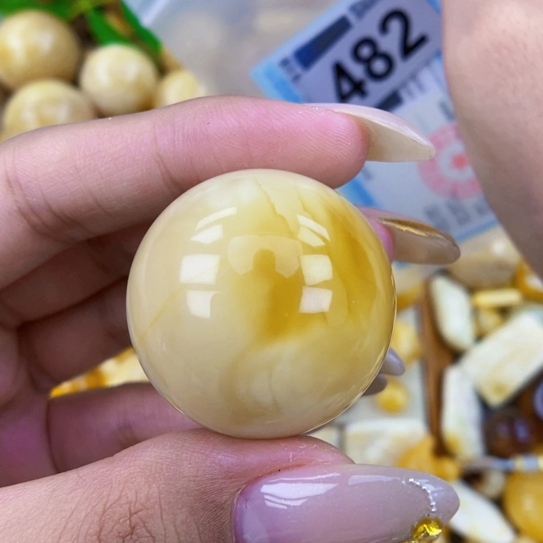 琥珀未镶嵌珠宝奇石31.3 接近全品