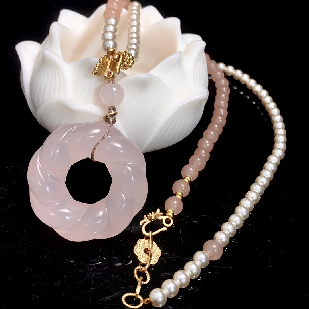 【绞花花】纽斯结寓意深厚：象征永恒与联结 自戴寓意陪伴 温润细腻