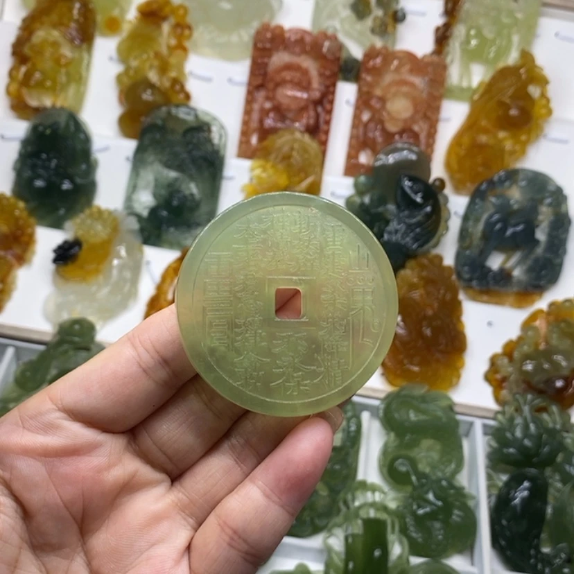 【闪购商品】蛇纹石玉未镶嵌颈饰