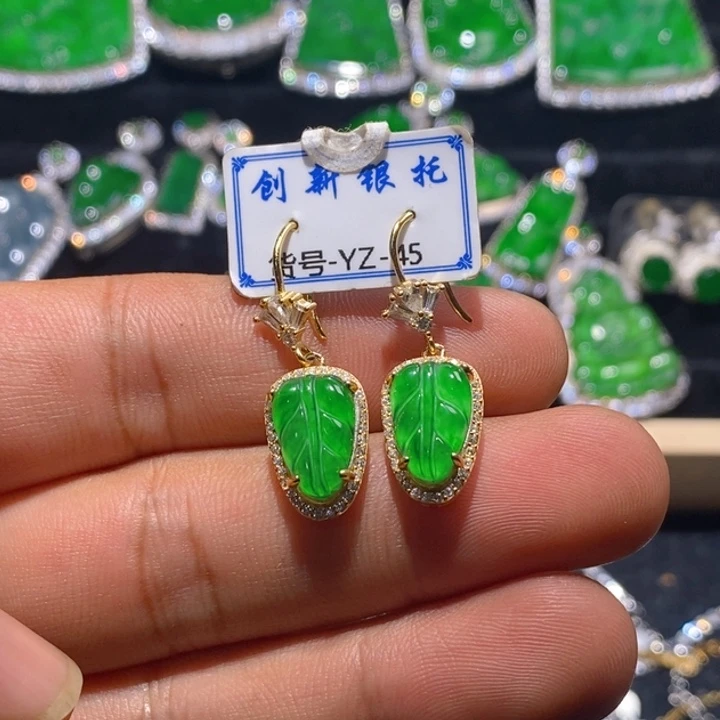 翡翠耳饰未镶嵌天然A货翡翠