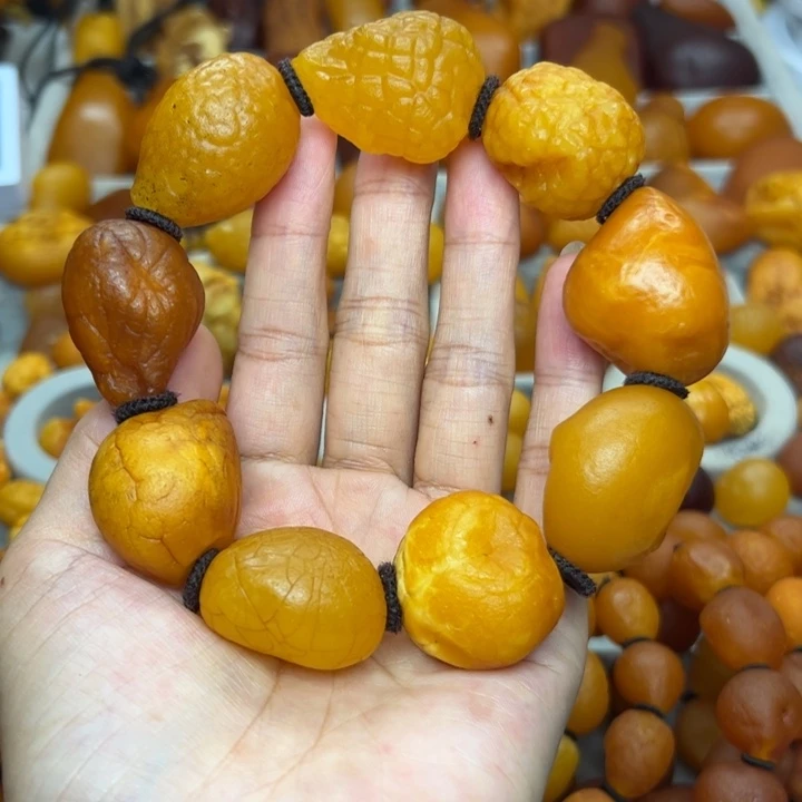 琥珀未镶嵌颈饰天然蜜蜡