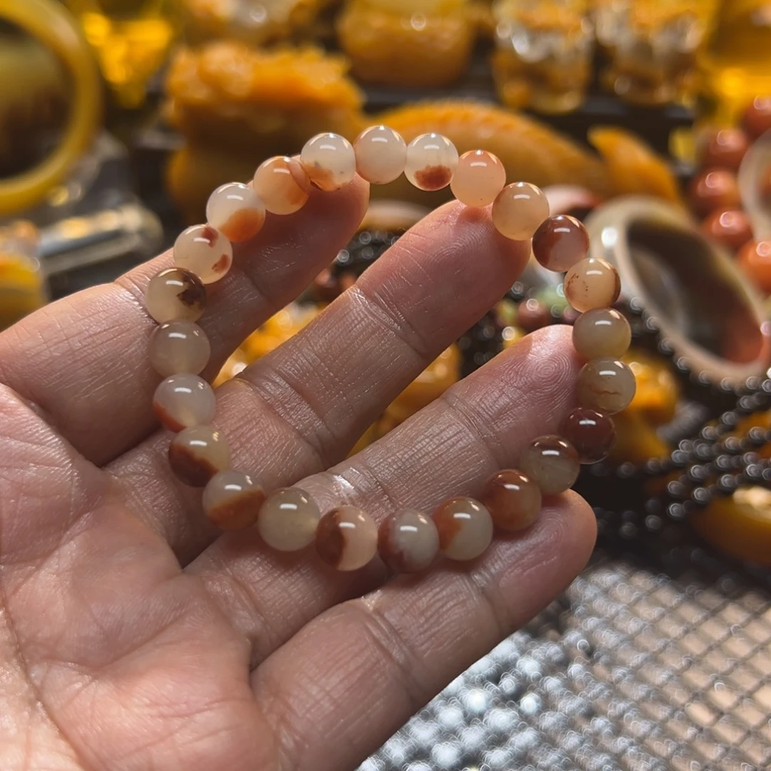 石英质玉未镶嵌颈饰