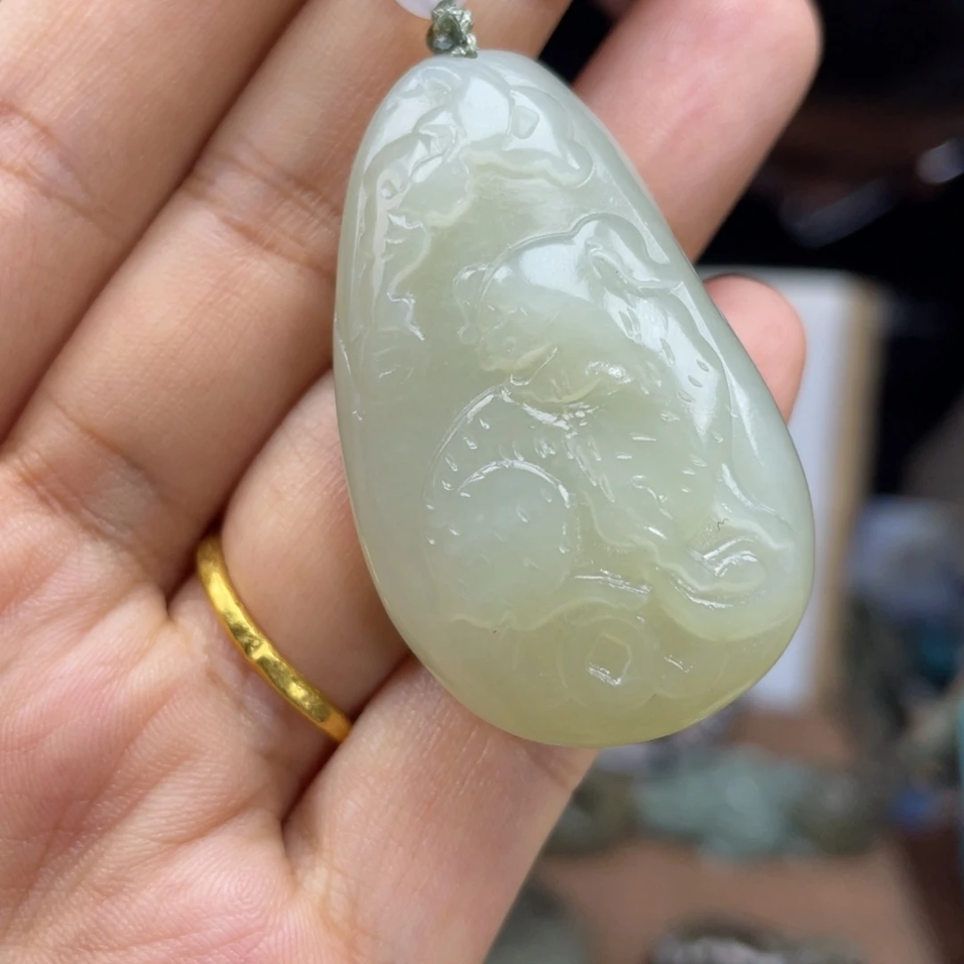 和田玉未镶嵌颈饰