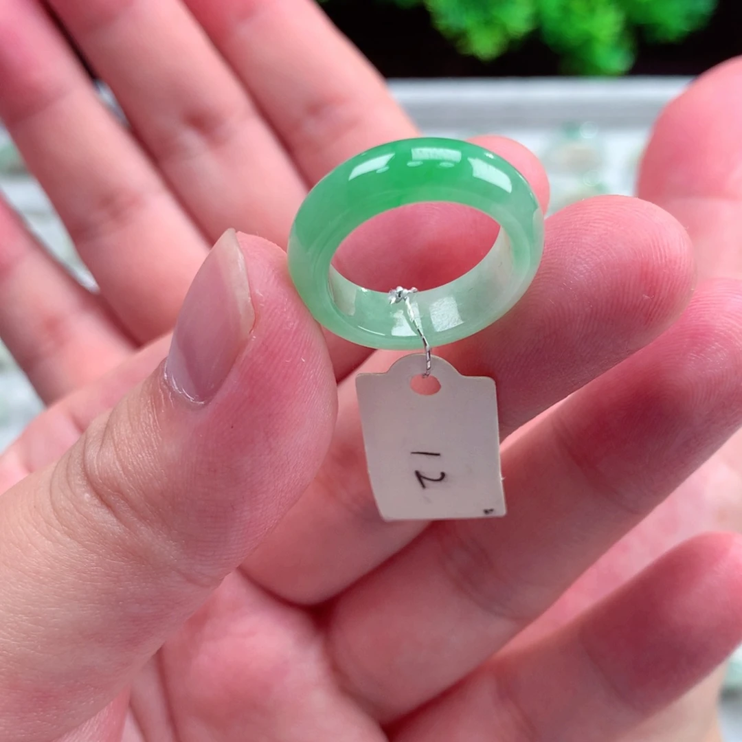 未镶嵌戒指翡翠天然