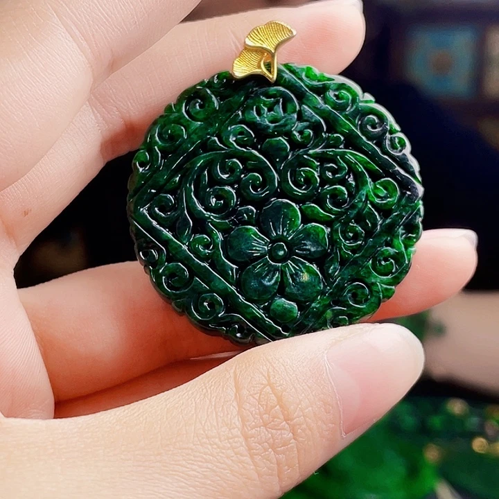 翡翠银S925镶嵌颈饰多样性