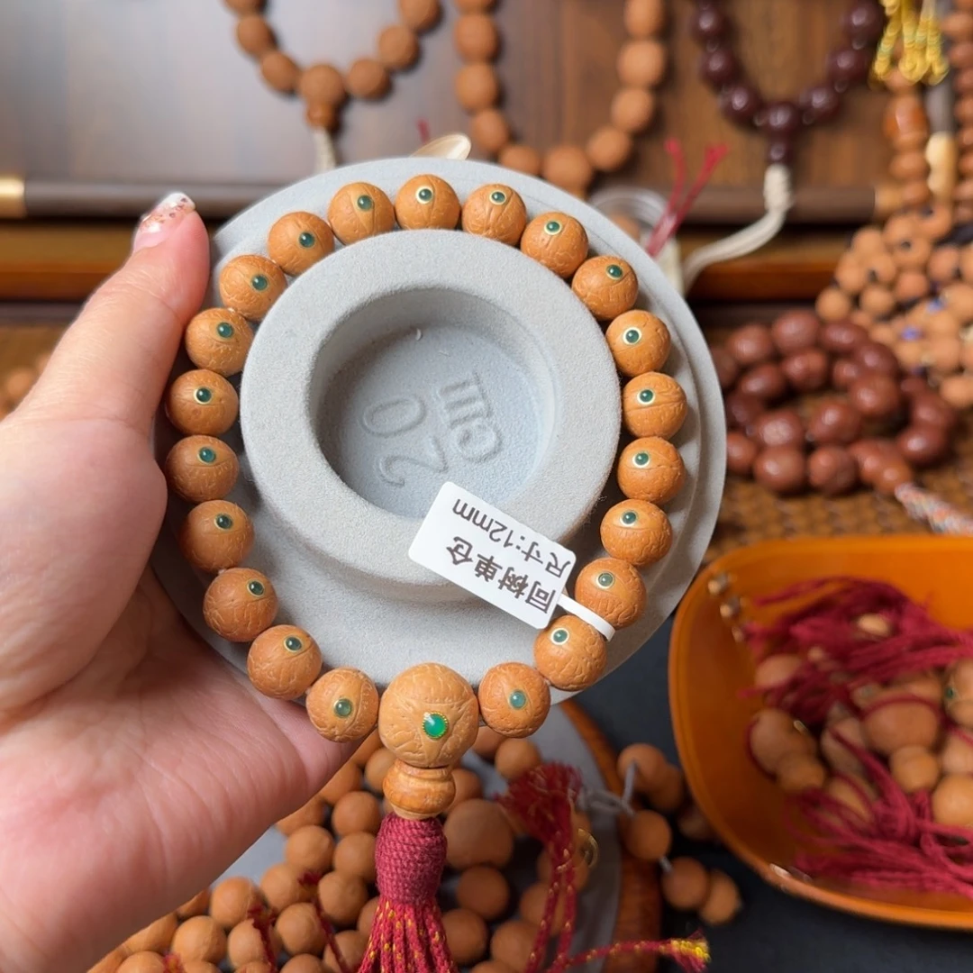 夕***树手串凤眼菩提12mm绿玛