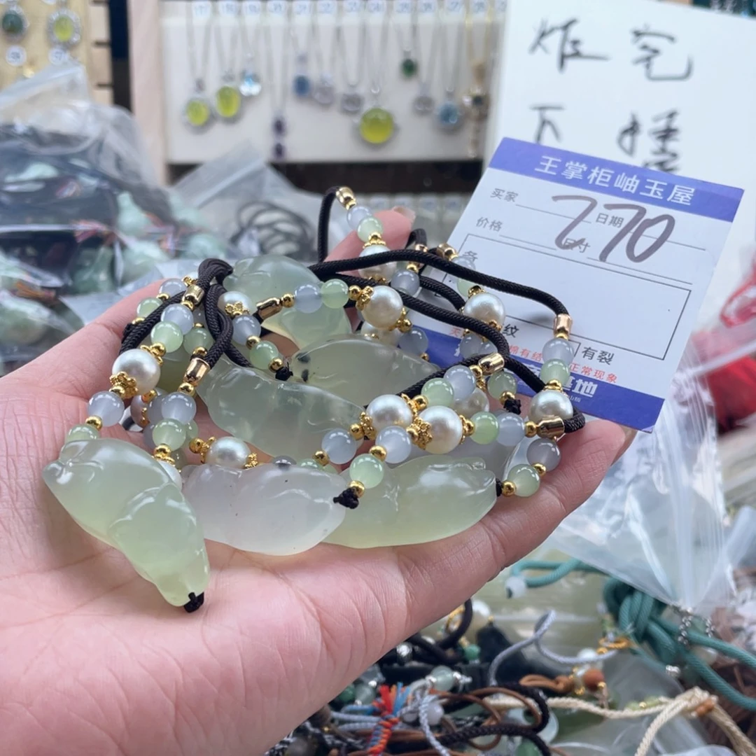 未镶嵌岫玉吊坠吊坠多样性，发一件