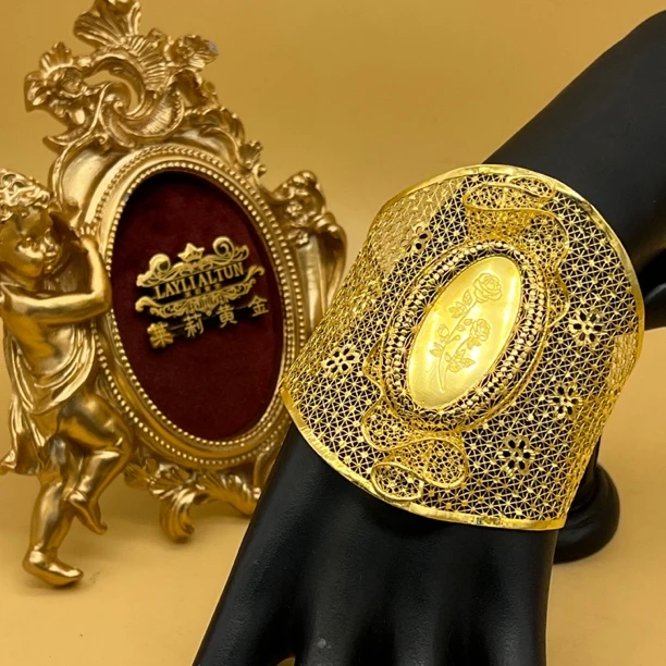 B播 36.03g 足金999手镯d