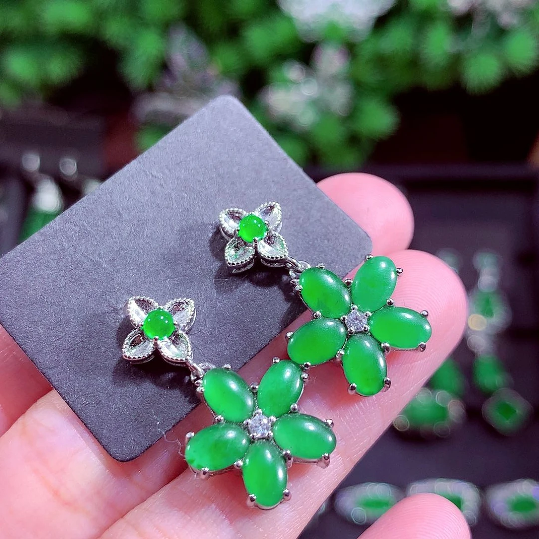 颈饰未镶嵌翡翠天然