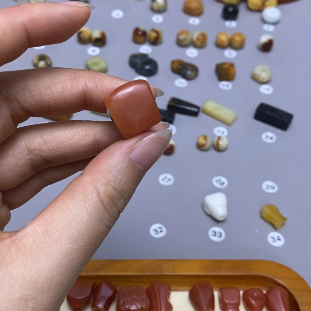 蛇纹石玉配饰合金拙**韓