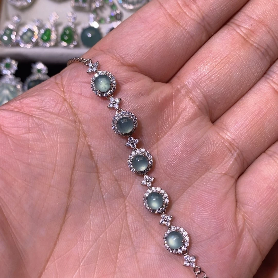 翡翠未镶嵌颈饰天然