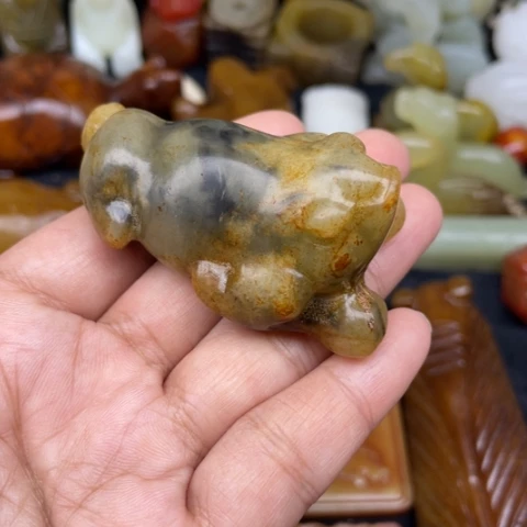 未镶嵌蛇纹石玉颈饰32