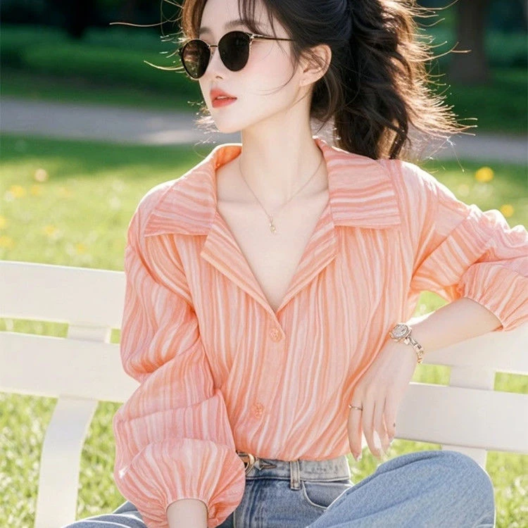 2025春夏新款小衫时尚独特漂亮设计感减龄粉色条纹泡泡袖衬衫女