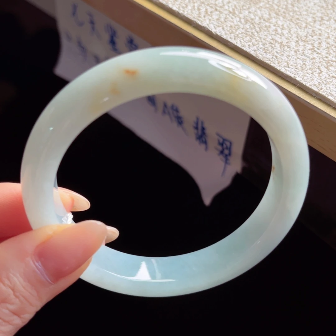 翡翠未镶嵌手镯手镯