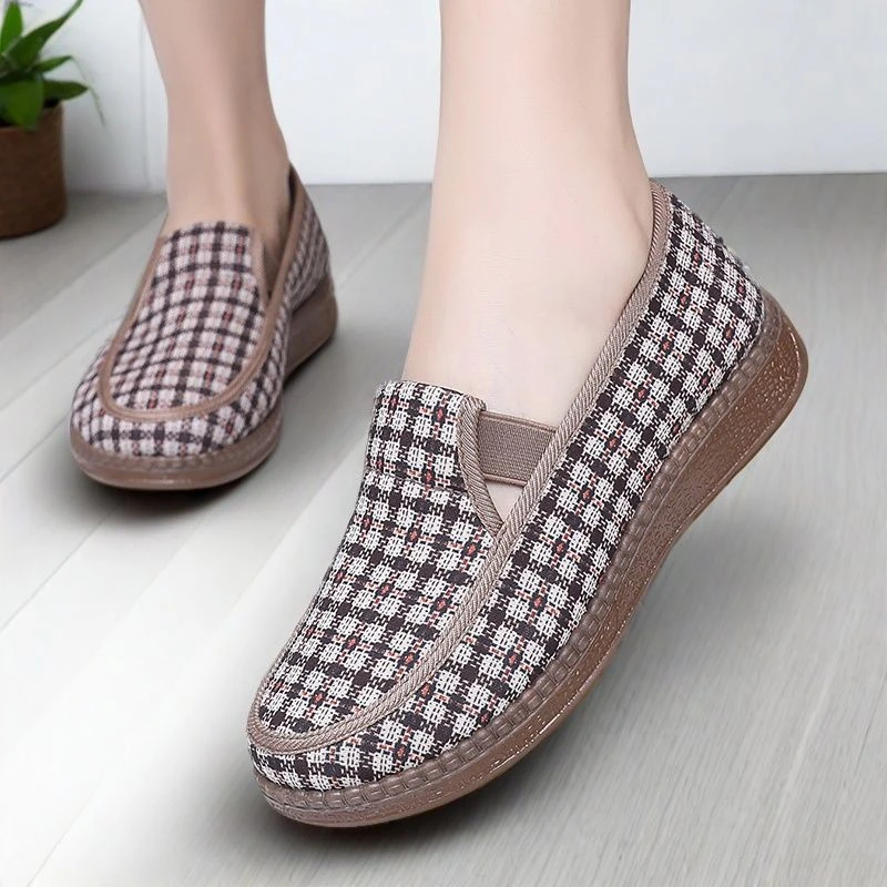 老北京布鞋平底一脚蹬妈妈单鞋软底透气低帮爆款舒适防滑奶奶鞋女