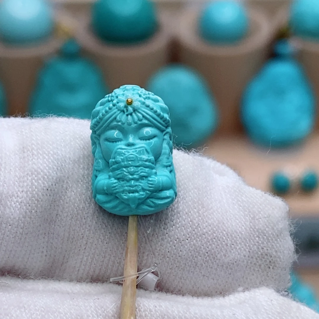 绿松石未镶嵌珠宝奇石