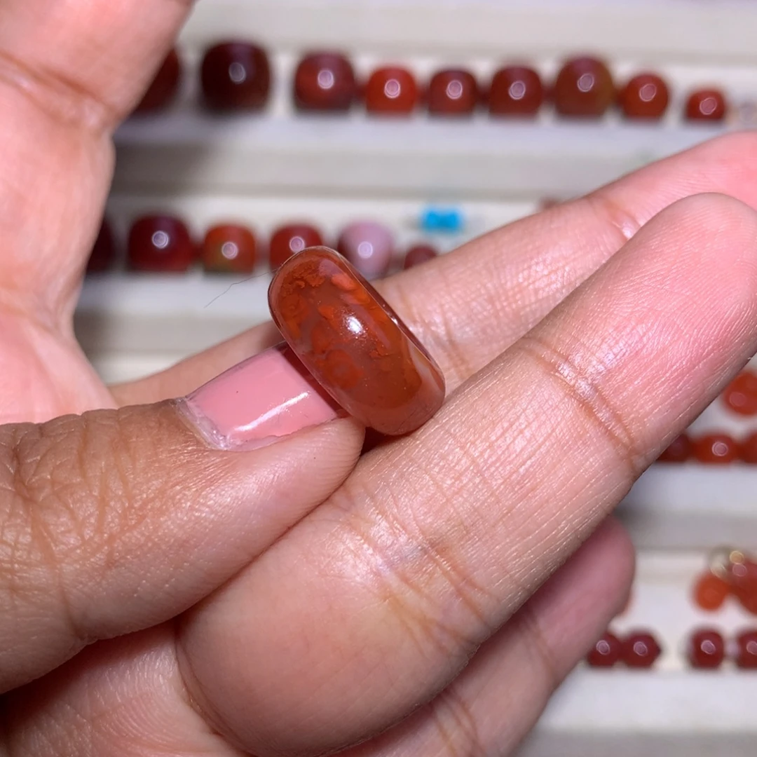 南红玛瑙未镶嵌跑环11内径火焰纹